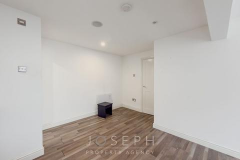 2 bedroom apartment to rent, Museum Street, IP1