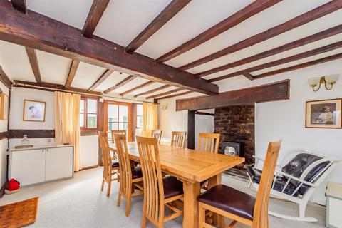 3 bedroom cottage for sale, Pont Robert, Meifod