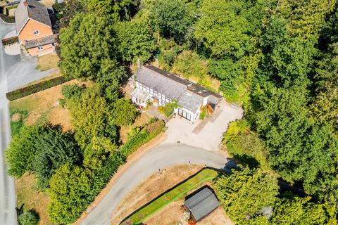 3 bedroom cottage for sale, Pont Robert, Meifod