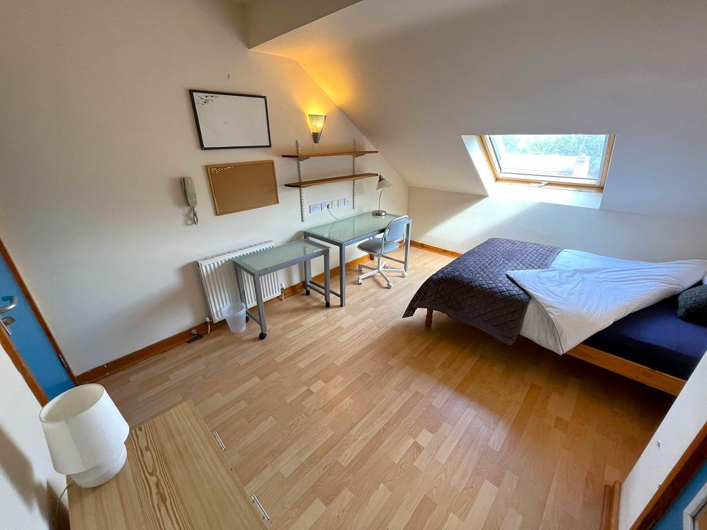 House in Nottingham - View 2