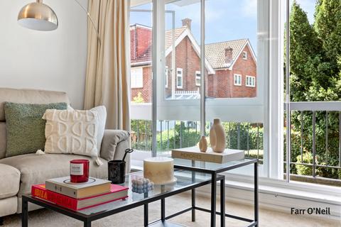 2 bedroom apartment for sale, Palmerston Road, Buckhurst Hil, IG9