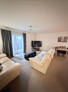 3 bedroom penthouse to rent, Durham Road Symphony Court, Gateshead, NE8
