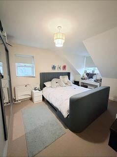 3 bedroom penthouse to rent, Durham Road Symphony Court, Gateshead, NE8