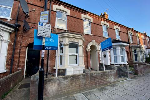 Studio to rent, Grafton Road, Bedford, MK40