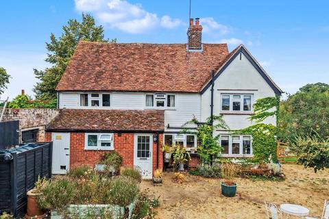 2 bedroom detached house to rent, Wellpond Green, Ware SG11