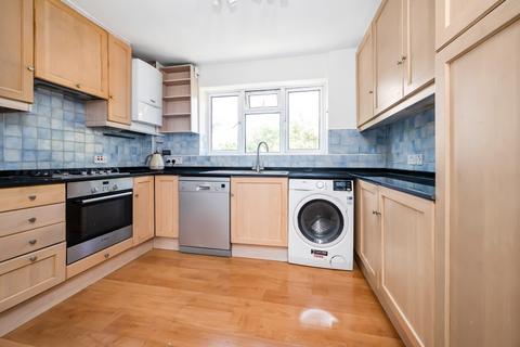 3 bedroom flat for sale, Friars Stile Road, TW10