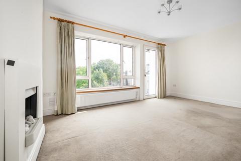 3 bedroom flat for sale, Friars Stile Road, TW10