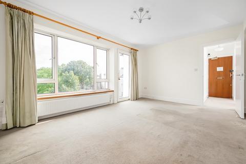 3 bedroom flat for sale, Friars Stile Road, TW10