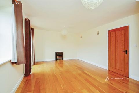 2 bedroom semi-detached house to rent, Merton Road, Bicester OX25