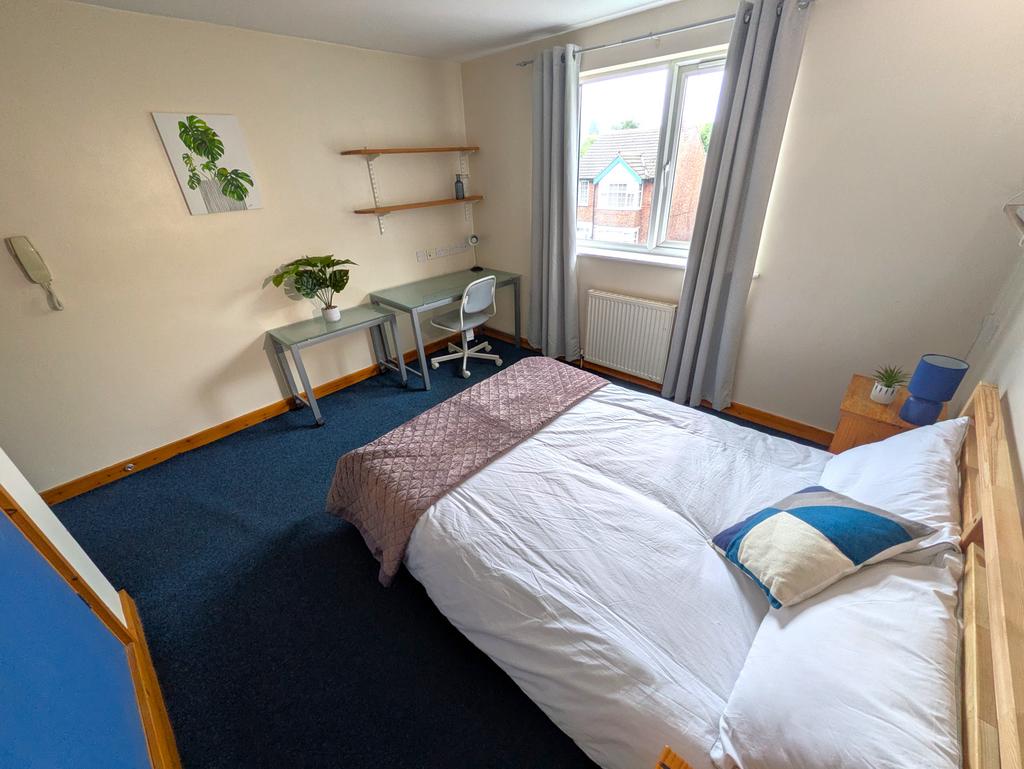 House in Nottingham - View 4