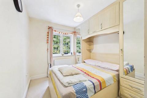3 bedroom terraced house to rent, Beechfield Place, Maidenhead, Berkshire, SL6