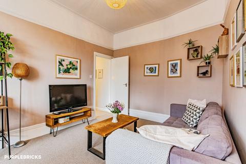 1 bedroom flat for sale, Inverton Road, Honor Oak, SE15