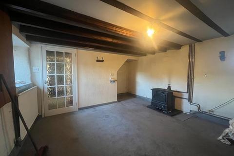 4 bedroom farm house for sale, Pen Y Platt, Gwyddelwern, Corwen