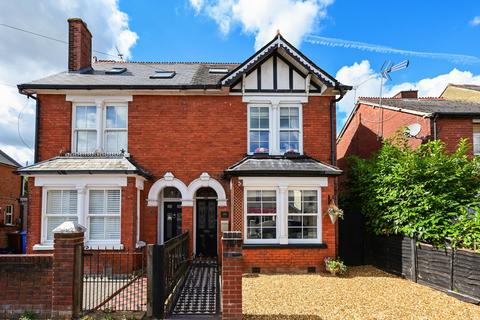 undefined, Peabody Road, Farnborough, GU14