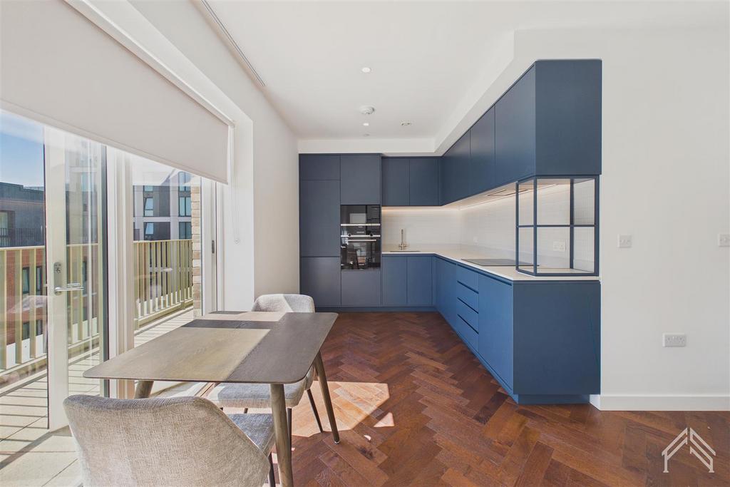 Apartment in London - View 2