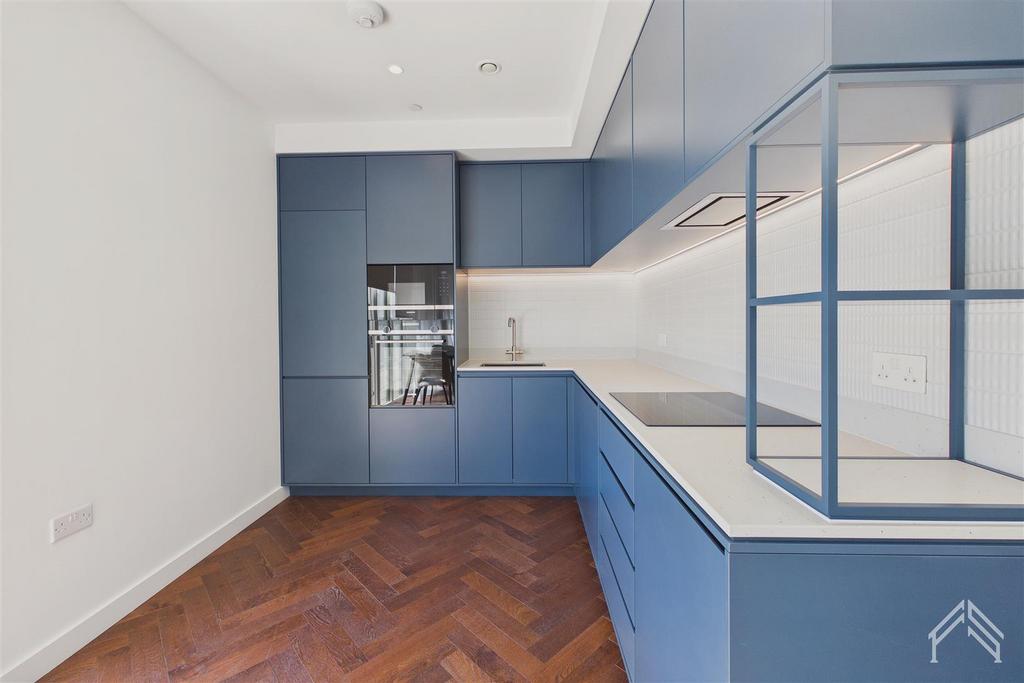 Apartment in London - View 3