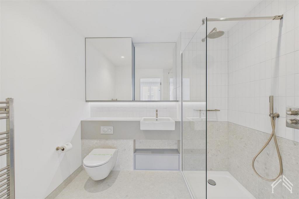 Apartment in London - View 5