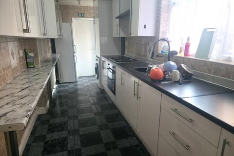 4 bedroom terraced house for sale, Farndon Road, Birmingham B8
