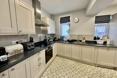 3 bedroom detached house for sale, Blende Road, Llandeilo, Carmarthenshire.