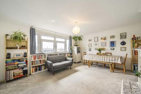St. Ann's Hill, London SW18