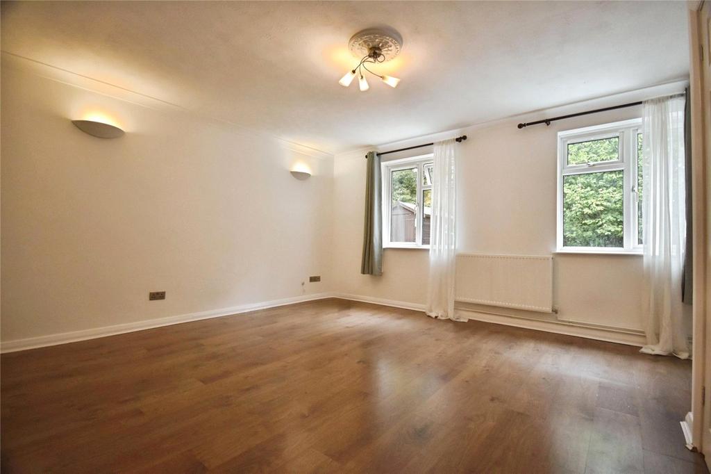 House in Purley on Thames, West Berkshire - View 2