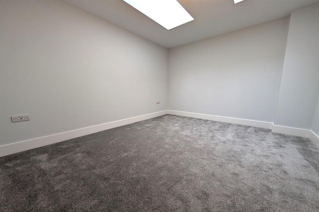 Apartment in Southampton - More