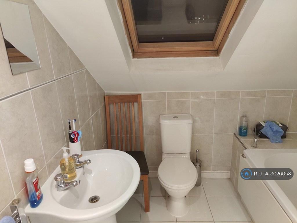 Apartment in London - View 2