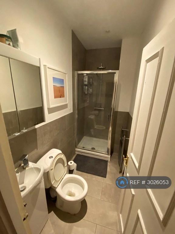 Apartment in London - More