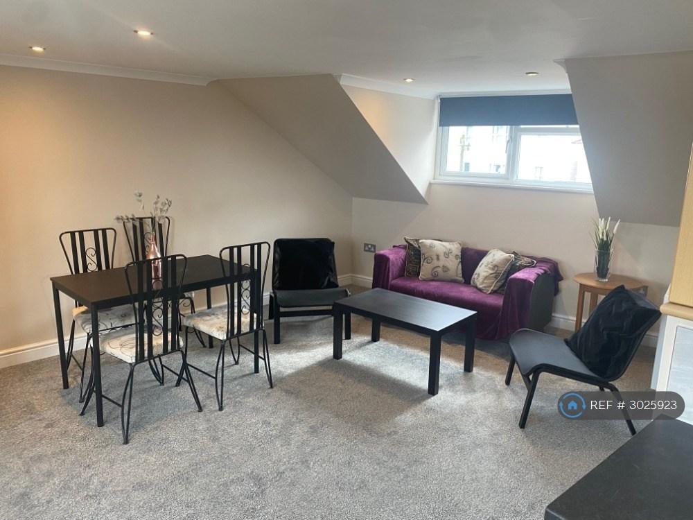 Apartment in Bournemouth - View 3