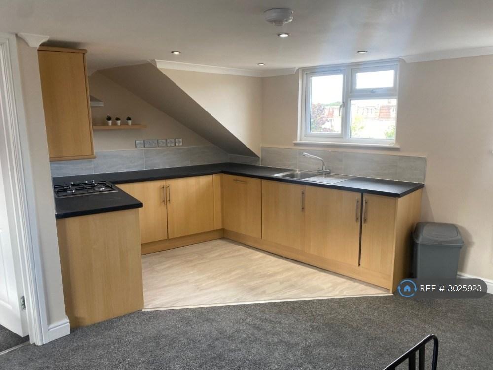 Apartment in Bournemouth - View 5
