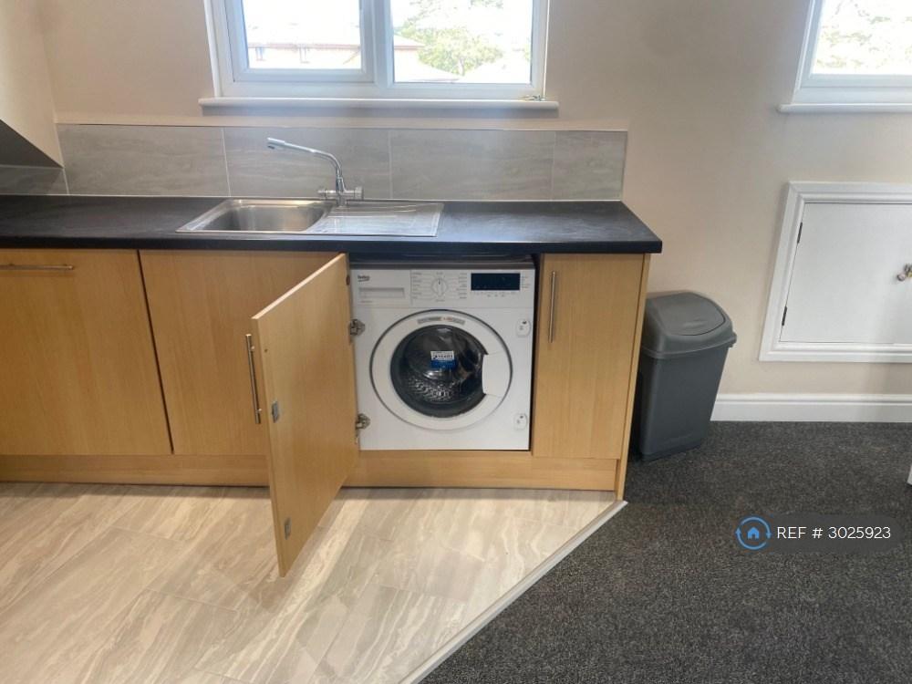 Apartment in Bournemouth - More