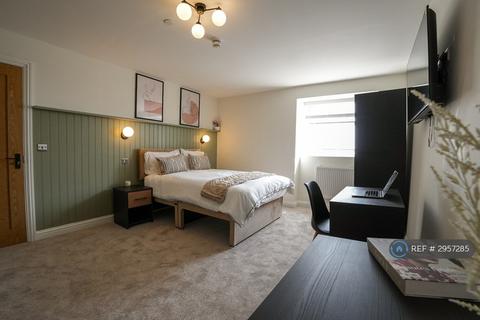 1 bedroom in a house share to rent, Walter Road, Swansea, SA1