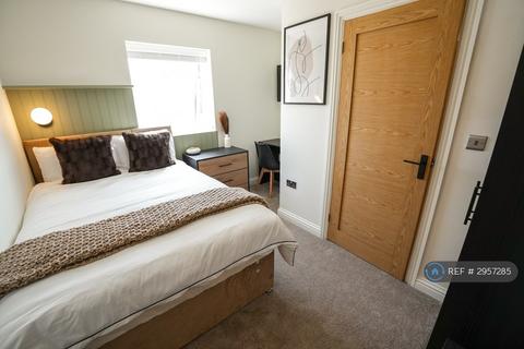 1 bedroom in a house share to rent, Walter Road, Swansea, SA1