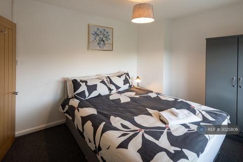3 bedroom semi-detached house to rent, Hurston Road, Bristol, BS4