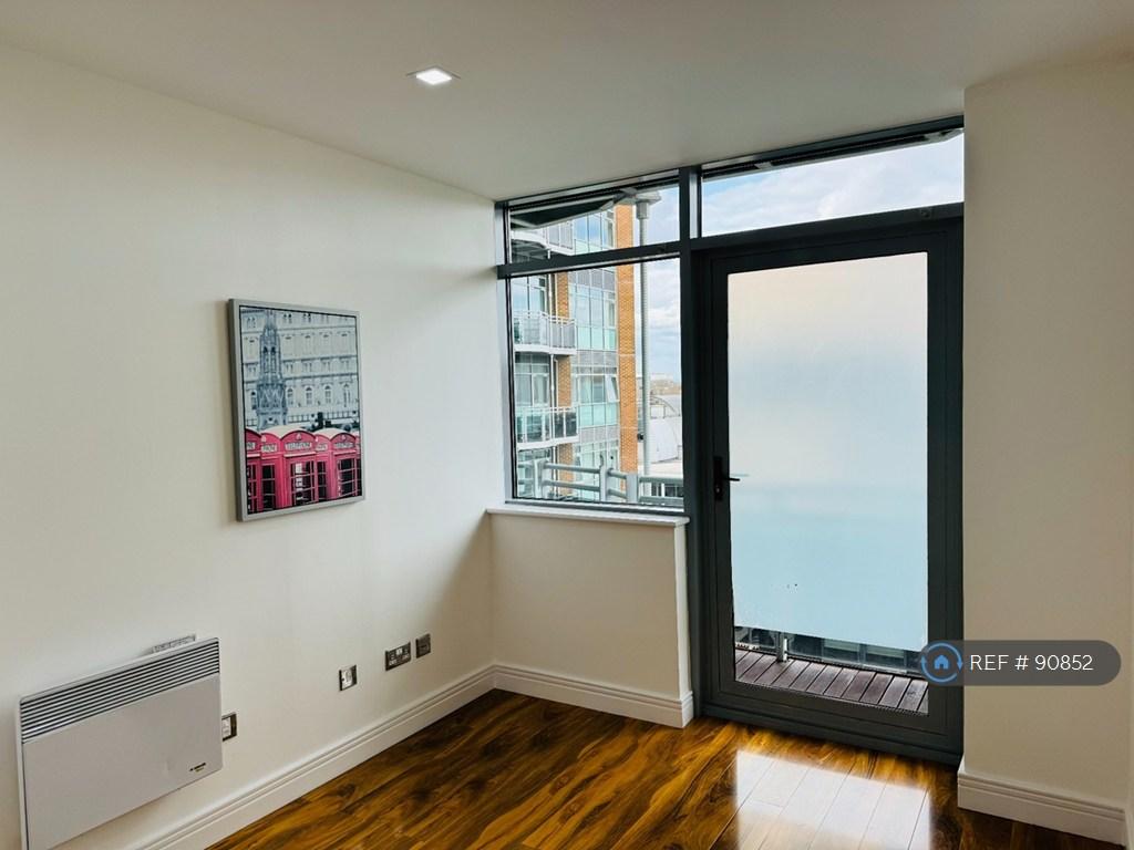 Apartment in London, Stratford - View 2