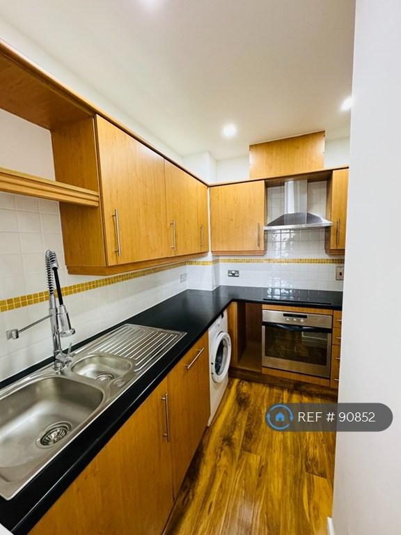 Apartment in London, Stratford - View 5