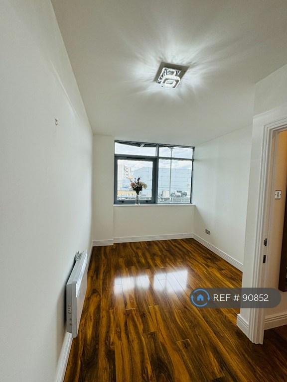 Apartment in London, Stratford - More