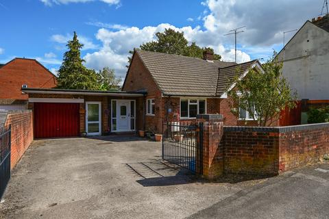 undefined, York Road, Farnborough, GU14