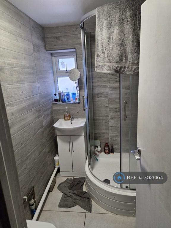 Apartment in London - View 3