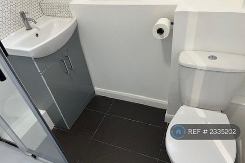 undefined, Summers Close, Wembley, HA9
