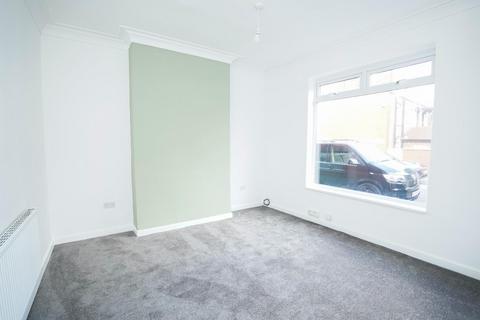 2 bedroom terraced house to rent, Northumberland Street, Whelley, Wigan, WN1 3PZ