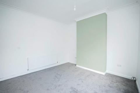 2 bedroom terraced house to rent, Northumberland Street, Whelley, Wigan, WN1 3PZ