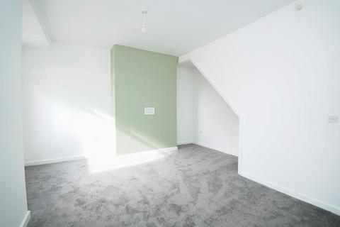 2 bedroom terraced house to rent, Northumberland Street, Whelley, Wigan, WN1 3PZ
