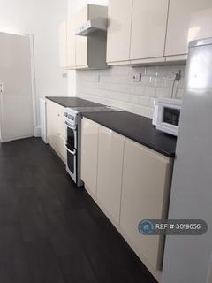 1 bedroom in a house share to rent, Claridge Road, Stoke-On-Trent, ST4