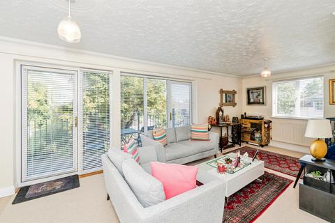 2 bedroom apartment for sale, Hollman Drive, Romsey