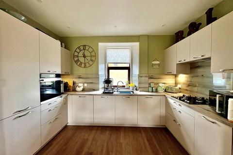 3 bedroom detached house for sale, Castle Street, Thurso, Highland. KW14 7JB