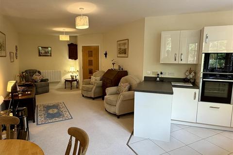1 bedroom retirement property for sale, Hawkesbury Place Fosseway Stow-on-the-Wold