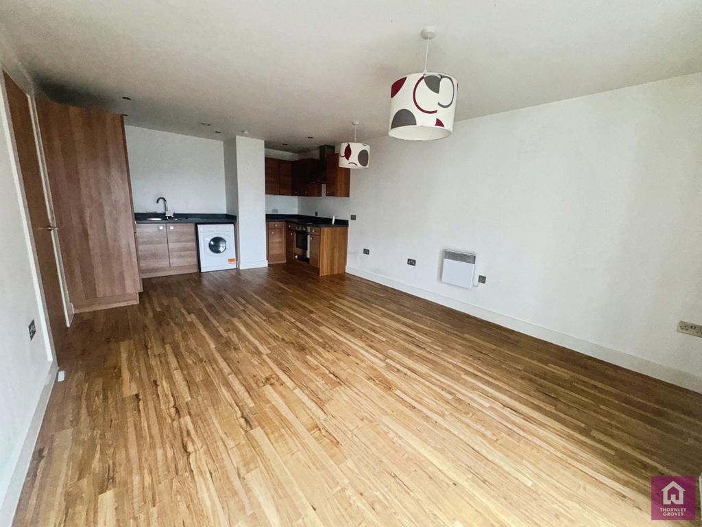 Apartment in Salford - View 4