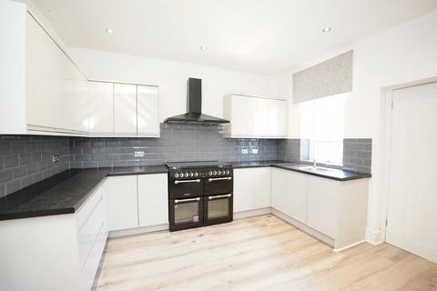 3 bedroom terraced house to rent, First Avenue, Springfield, Wigan, WN6 7AZ