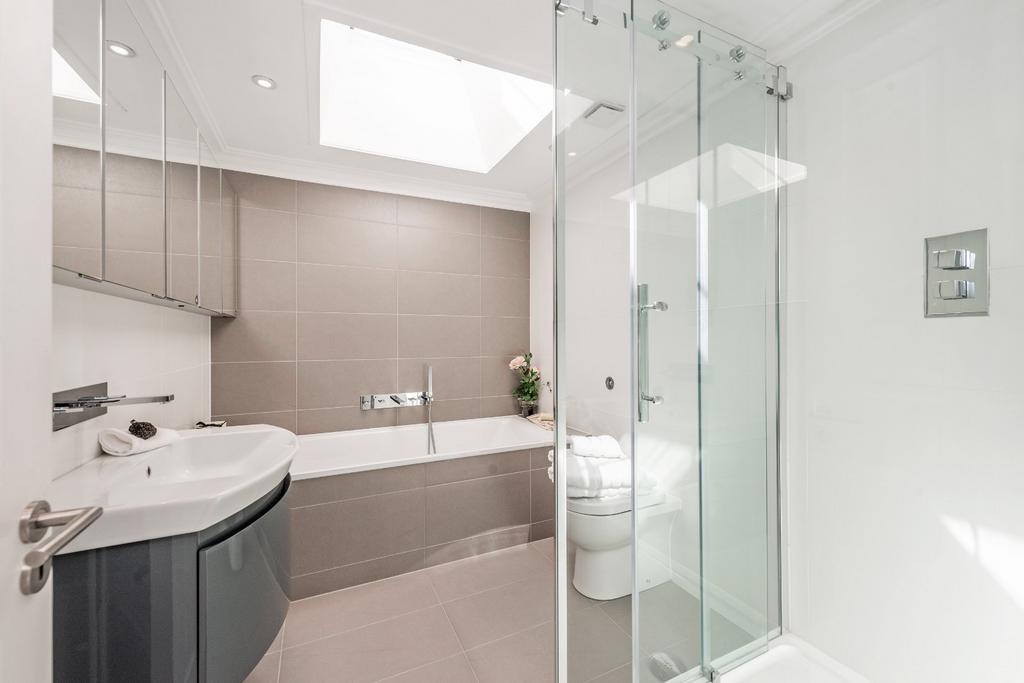 Apartment in London - More